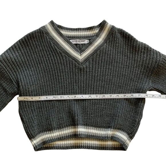 🆕 Cropped Sweater! ♥️ - Picture 2 of 5